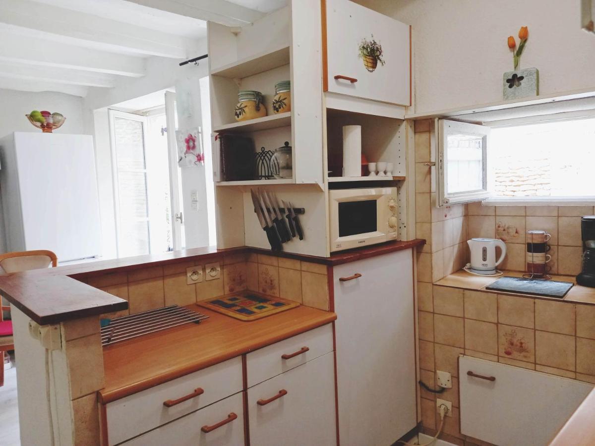 Gencay, Le Maison Blanche Villa Eksteriør bilde